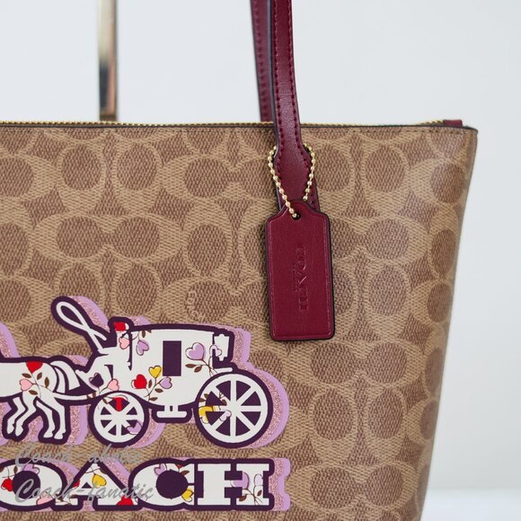 NWT Coach CX587 Fiona Tote Bag In Signature Canvas Horse & Carriage Print - Picture 3 of 11
